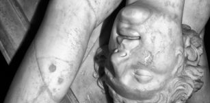 La Guida - Visto con voi: i corpi spezzati di Jacopo Benassi