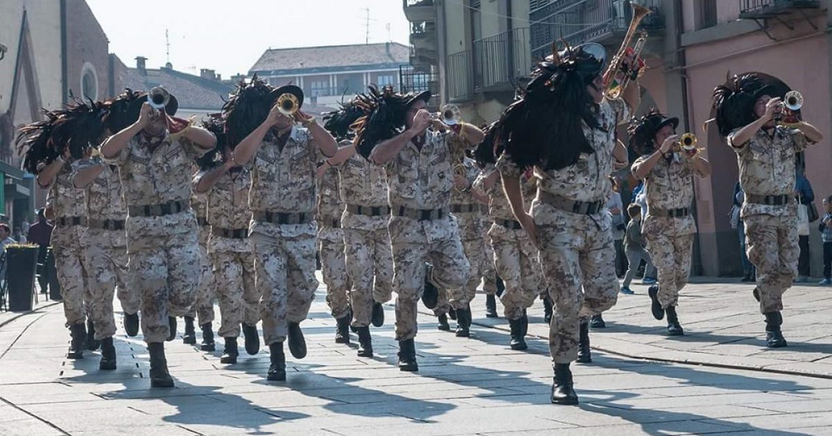 SCARICA FANFARA DEI BERSAGLIERI