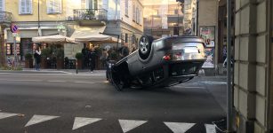 La Guida - Auto si ribalta in centro Cuneo, nessun ferito