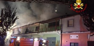 Incendio all’ex deposito Fonti San Maurizio di Roccaforte Mondovì (foto e video) La Guida - Incendio all’ex deposito Fonti San Maurizio di Roccaforte Mondovì (foto e video)
