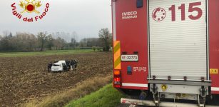 La Guida - Sperona due auto, i Carabinieri sulla Bovesana e si cappotta