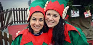 Domenica a Fossano ci sono Babbo Natale e gli Elfi con la slitta La Guida - Domenica a Fossano ci sono Babbo Natale e gli Elfi con la slitta
