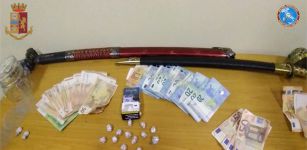 La Guida - Fermato con “palline” di cocaina in tasca e in casa, arrestato