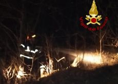 La Guida - Fiamme lungo la strada a Monterosso Grana