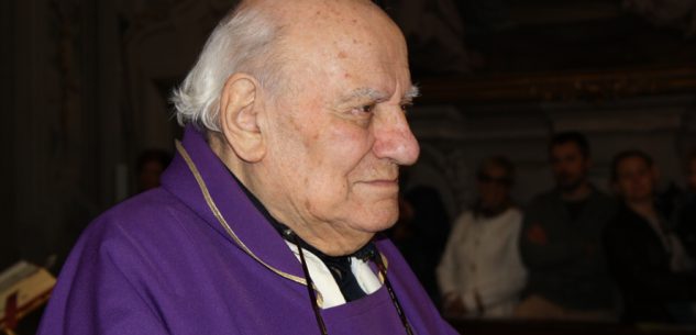 La Guida - Muore a 92 anni don Felice Favole, ex parroco di San Filippo a Fossano