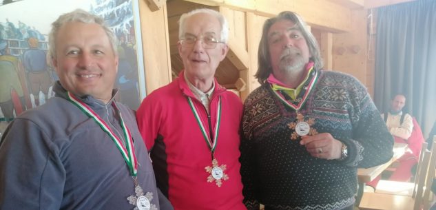 La Guida - A 78 anni mons. Guerrini vince la gara sciistica Sursum Corda nella categoria sacerdoti