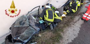 La Guida - Fuori strada con l’auto nella zona di Barge, due feriti