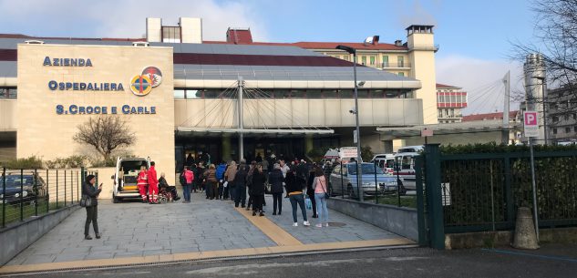 La Guida - Code per il pre-triage davanti all’ospedale