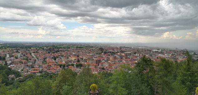 La Guida - Borgo San Dalmazzo, verso la chiusura di tutti i negozi tranne quelli di prima necessità