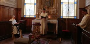 La Guida - Il rosario in Duomo recitato con il vescovo Piero Delbosco