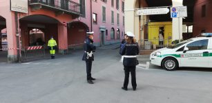 La Guida - Pochi banchi alimentari e ingressi contingentati al mercato di Caraglio