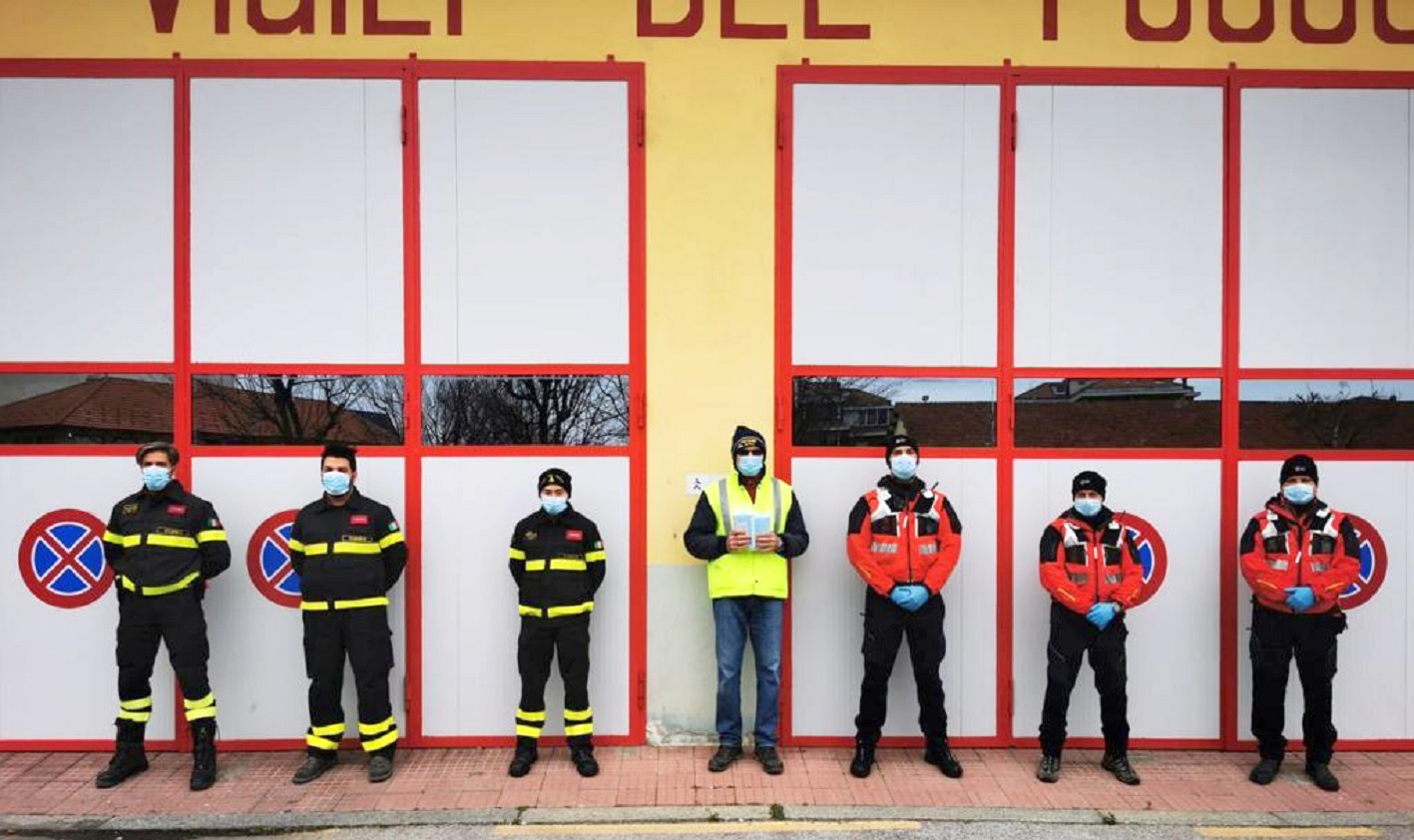 Mascherine ai Vigili del Fuoco