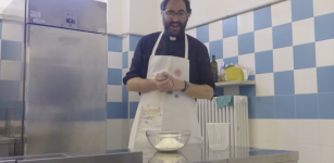 La Guida - In cucina con don Ocio, la video-ricetta del pane azzimo