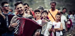 La Guida - Occit’Amo Festival, a Pasquetta si balla sul proprio balcone