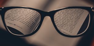 Occhiali da vista per chi ha perso il lavoro o è in difficoltà La Guida - Occhiali da vista per chi ha perso il lavoro o è in difficoltà
