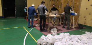 Distribuzione di patate alle famiglie peveragnesi La Guida - Distribuzione di patate alle famiglie peveragnesi