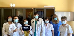 La Guida - Il personale sanitario dell’Asl Cn2 ringrazia gli anziani Ferrero
