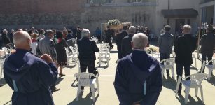 Borgo, in centinaia al funerale di Armellini La Guida - Borgo, in centinaia al funerale di Armellini