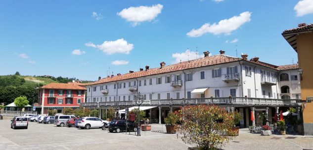 La Guida - Il centro storico di Dogliani sempre meno aperto al transito delle auto