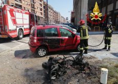 La Guida - Motorino in fiamme in corso Nizza