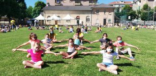 Al via gli oratori estivi cuneesi, 300 bambini con mascherine anche all’esterno e distanziamento (video) La Guida - Al via gli oratori estivi cuneesi, 300 bambini con mascherine anche all’esterno e distanziamento (video)