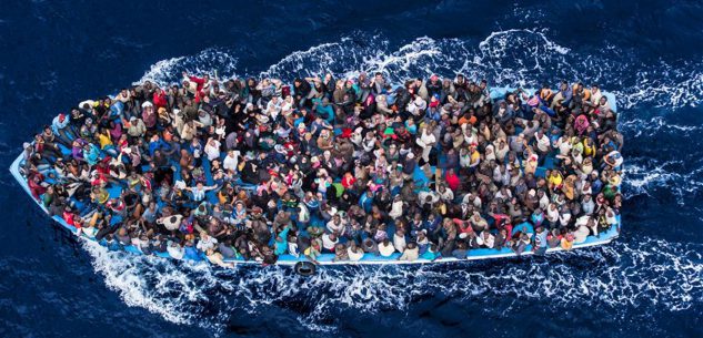 La Guida - Migranti in alto mare