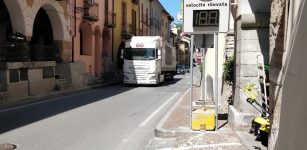 La Guida - Rilevazione della velocità in centro a Demonte