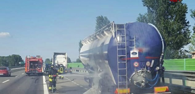 La Guida - Cisterna a fuoco sull’autostrada Asti-Cuneo