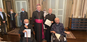 Don Giorgio Ghibaudo, don Francesco Silvestro e don Romano Fiandra Cappellani di sua Santità (video) La Guida - Don Giorgio Ghibaudo, don Francesco Silvestro e don Romano Fiandra Cappellani di sua Santità (video)