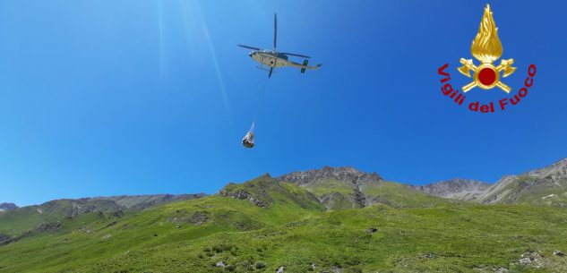 La Guida - A Bellino recuperato un bovino con intervento dell’elicottero