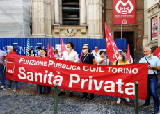 La Guida - Protesta dei lavoratori della sanità privata