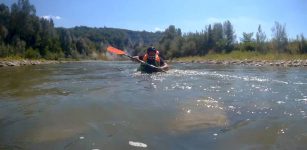 La Guida - Farigliano: scava una zucca gigante e fa rafting sul Tanaro