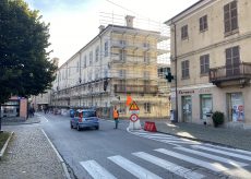 La Guida - Caraglio, senso unico alternato in via Roma per lavori al Palazzo del Fucile