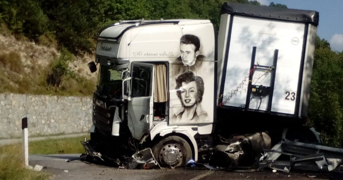 incidente con un mezzo pesante in valle stura in zona patera la guida la guida