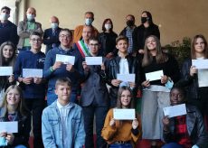 La Guida - Premiati gli studenti a Costigliole Saluzzo