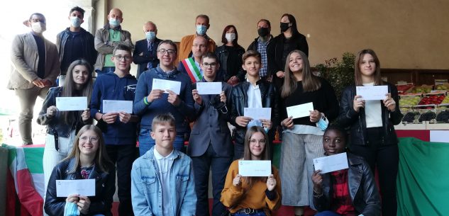 La Guida - Premiati gli studenti a Costigliole Saluzzo