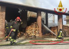 La Guida - Incendio in una legnaia a Santa Margherita di Peveragno