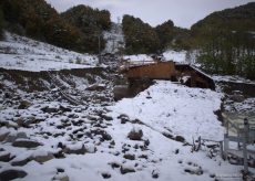 La Guida - A Limonetto arriva la prima neve sugli impianti distrutti