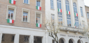 La Guida - Movida, scuole superiori e commercio nella stretta della Regione Piemonte