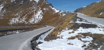 La Guida - Barriere di sicurezza stradale verso il Colle dell’Agnello