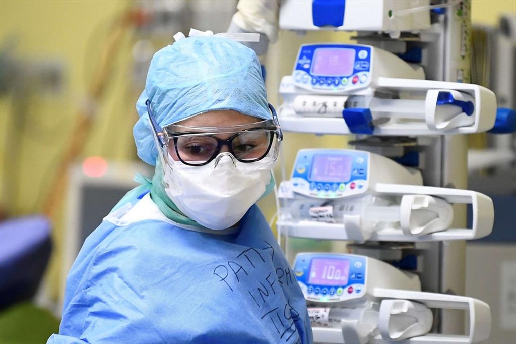 Medico in reparto coronavirus