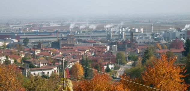 La Guida - Tavolo sulla tangenziale di Verzuolo