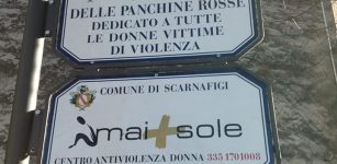 A Scarnafigi due panchine dedicate a donne vittime della violenza di genere La Guida - A Scarnafigi due panchine dedicate a donne vittime della violenza di genere