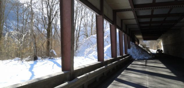 La Guida - Reti ferma neve sopra i paravalanghe della strada per Sant’Anna di Valdieri