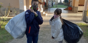 La Guida - Coperte realizzate con ritagli di tessuto per il canile