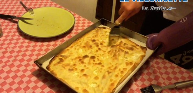 La Guida - Tre focacce con un solo impasto (video)