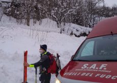 La Guida - Vigili del fuoco e Soccorso alpino recuperano una donna