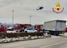 La Guida - Auto contro camion a Morozzo, grave 36enne