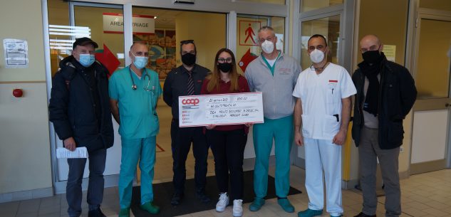 La Guida - Donazione dei dipendenti Ipercoop al Pronto soccorso