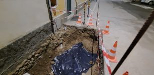 Centallo, stop agli scavi per la fibra ottica per il ritrovamento di due scheletri La Guida - Centallo, stop agli scavi per la fibra ottica per il ritrovamento di due scheletri